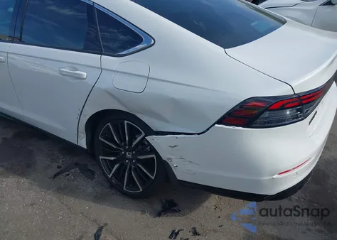 2024 Honda Accord Hybrid Touring from USA, damaged, VIN 1HGCY2F81RA093554